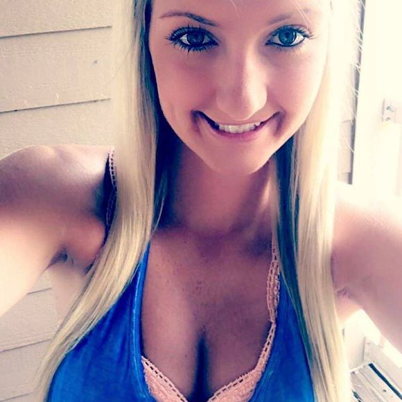 Meet your Posher, Sarah - Picture 1 of 1